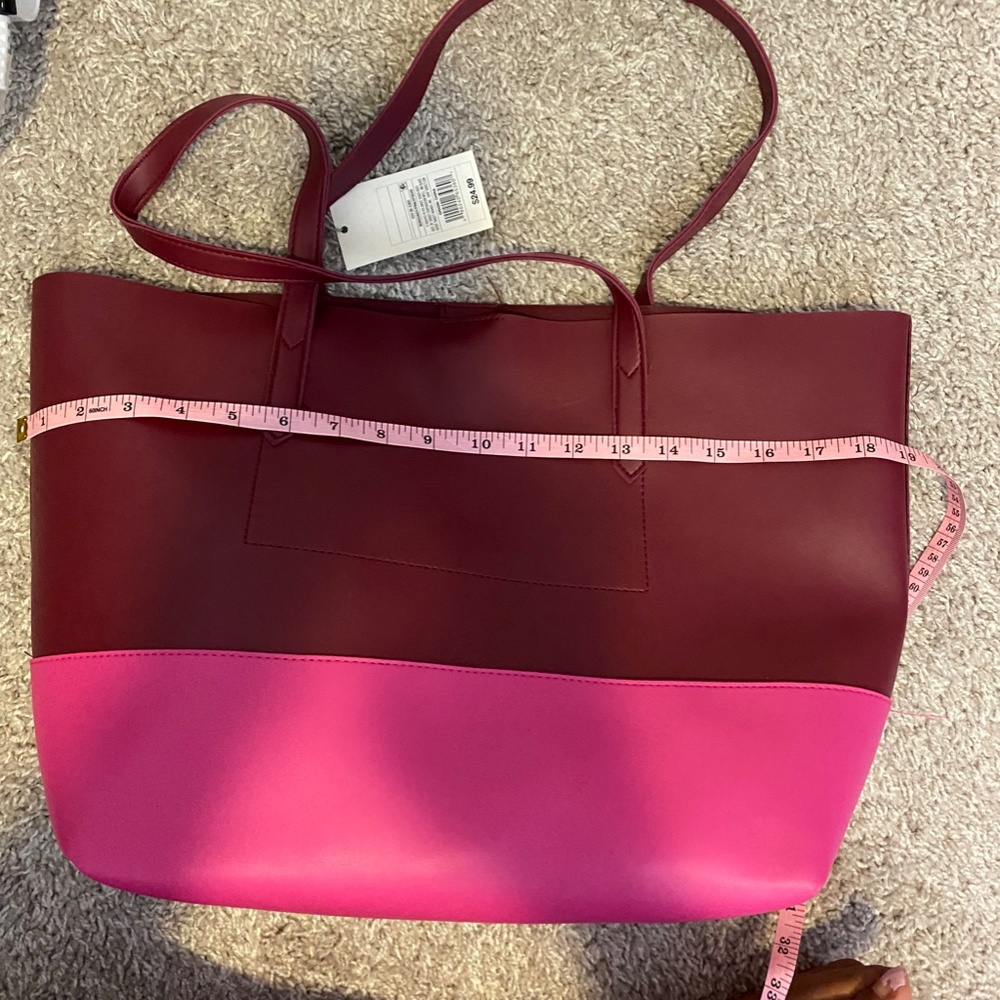 Handbags - Picture 14 of 14